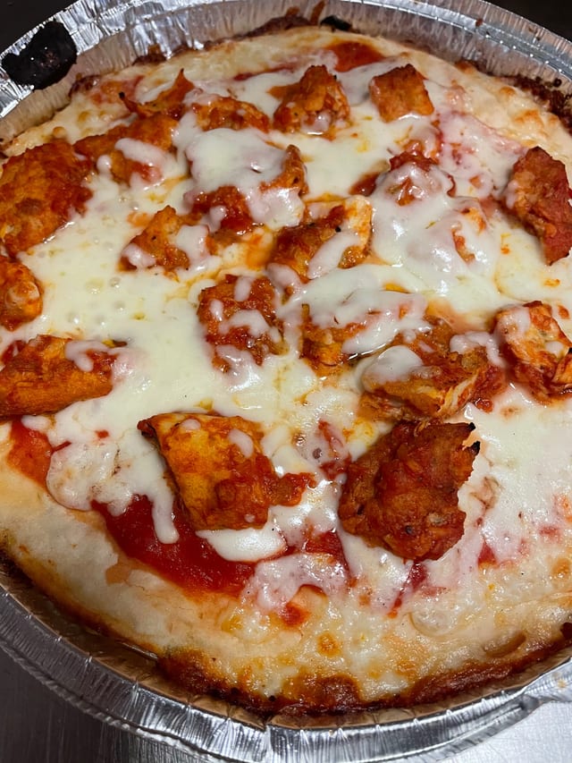 Gluten Free Chicken Parmigiana Pizza (10").